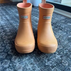 Hunter Tangerine Waterproof Boots